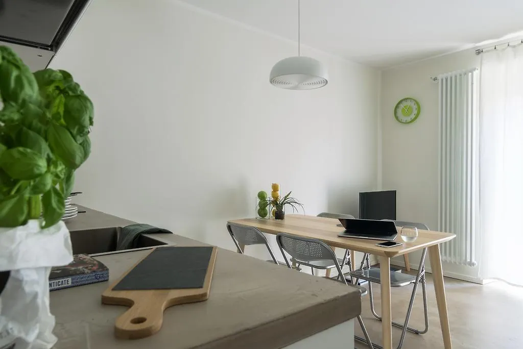 Palermo Flexyrent Apartment Milano 0*,